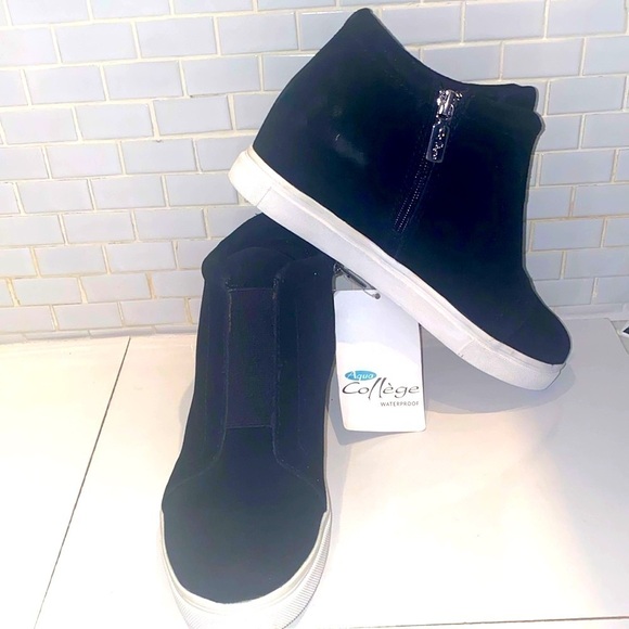 Aqua College black suede wedge athletic bootie/ sneakers.Waterproof.Size 7.5.NWT - Picture 1 of 11